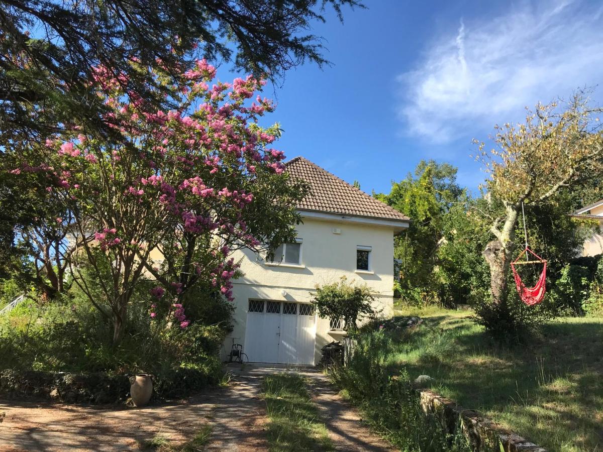 Appartement Avec Vue Panoramique Sur L'Estuaire De La Gironde Plassac  Exterior foto